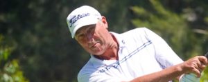 hot-harwood-leads-aus-pga-seniors.jpg