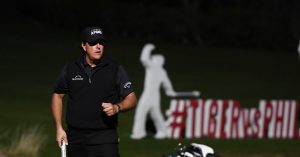 phil-mickelson-wins-duel-with-tiger-woods-as-pay-per-view-coverage-sputters.jpg