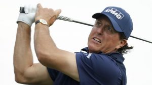 pebble-beach-pro-am-phil-mickelson-shot-first-round-lead.jpg