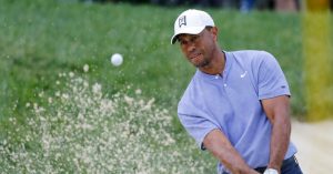 tiger-woods-draws-closer-to-record-of-sam-snead.jpg
