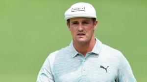 pepperell-apologizes-for-dechambeau-039-twit-039-outburst-while-pga-tour-revises-slow-play-policy.jpg