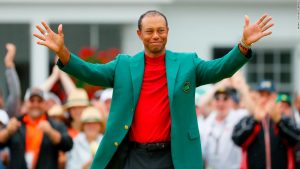 tiger-woods-plans-to-publish-a-memoir-with-the-title-039-back-039.jpg