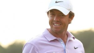 mcilroy-leads-oosthuizen-with-one-shot-in-china.jpg