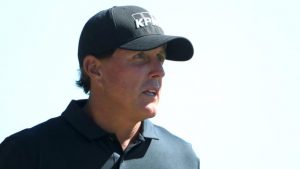 mickelson-039-s-record-26-year-top-50-run-is-coming-to-an-end.jpg