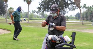with-precautions-golf-is-back-quarrels-score-like-this.jpg