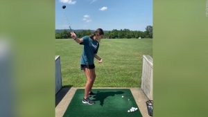 1596282164_16-year-old-with-one-armed-swing-takes-golf-lessons-from-six-time-winner.jpg