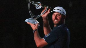northern-trust-dustin-johnson-completes-victory-with-11-shots.jpg