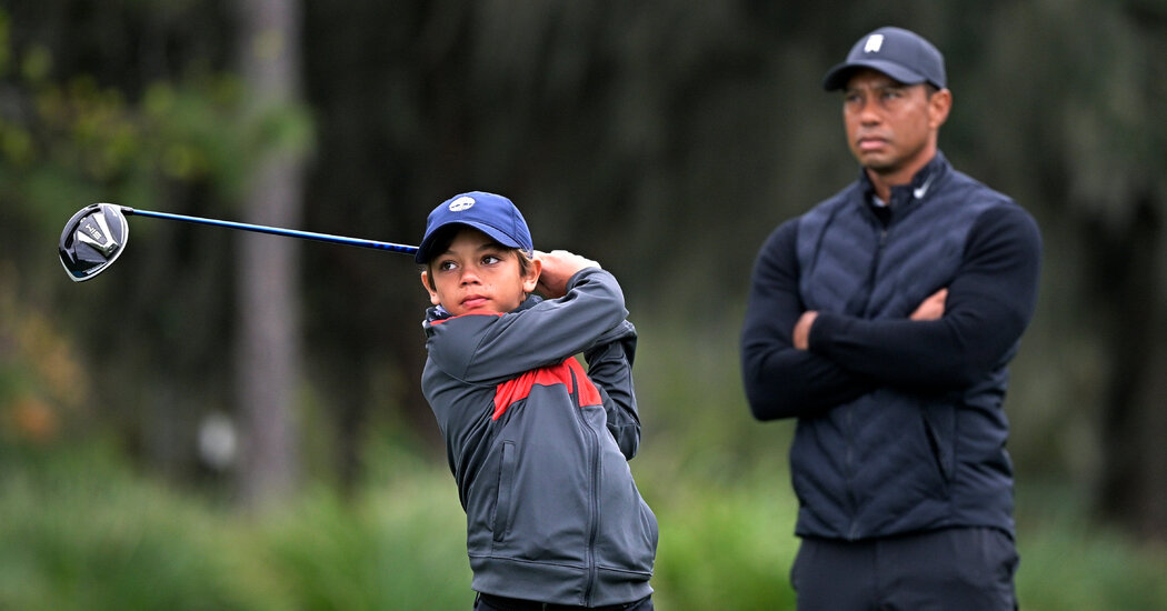 watching-tiger-woods-play-an-often-hidden-role-dad.jpg